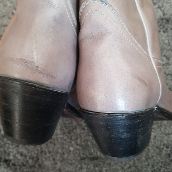 Cowboy boots - Picture 10 of 15